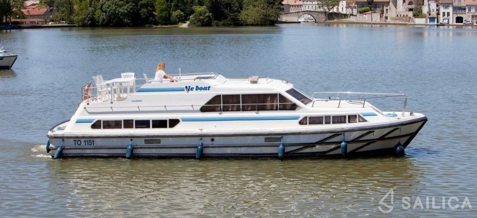 Le Boat Classique - Yacht Charter Sailica