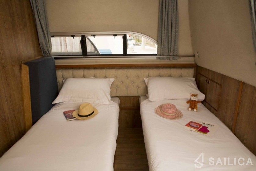 Le Boat Clipper - Yacht Charter Sailica