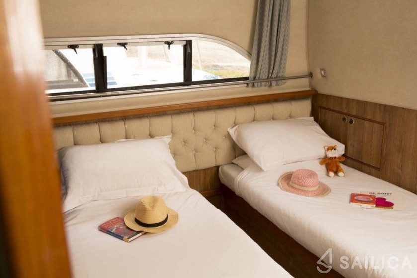 Le Boat Clipper - Yacht Charter Sailica