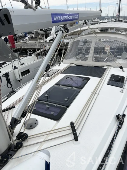 Bavaria 37 Cruiser - Yacht Charter Sailica
