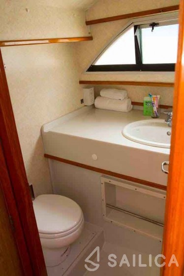 Le Boat Clipper - Yacht Charter Sailica