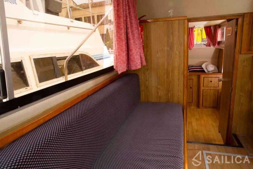 Le Boat Consul - Yacht Charter Sailica