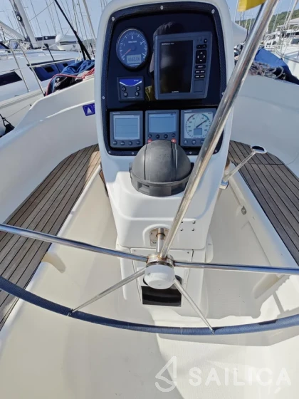 Bavaria 30 Cruiser - Yacht Charter Sailica