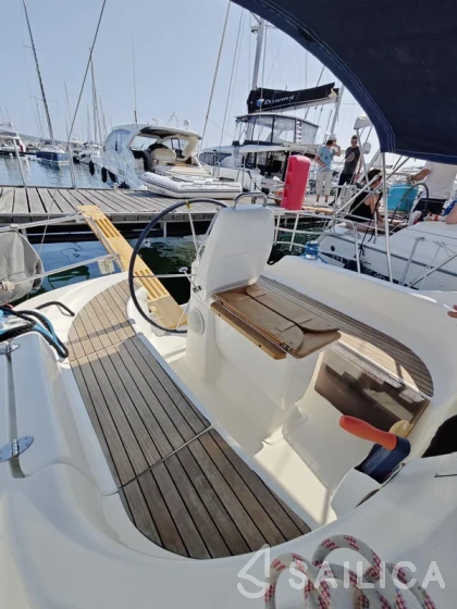 Bavaria 30 Cruiser - Yacht Charter Sailica