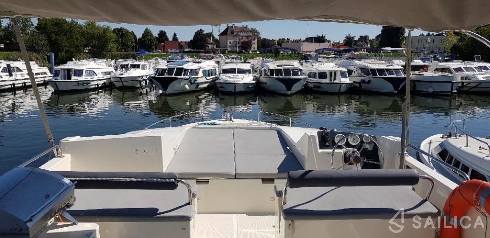 Le Boat Horizon 4 - Yacht Charter Sailica