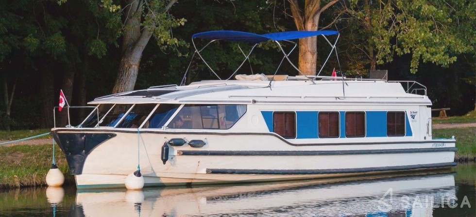 Le Boat Vision 4 - Yacht Charter Sailica