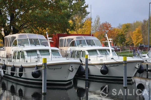 Grand Sturdy 40.9 AC - Yacht Charter Sailica