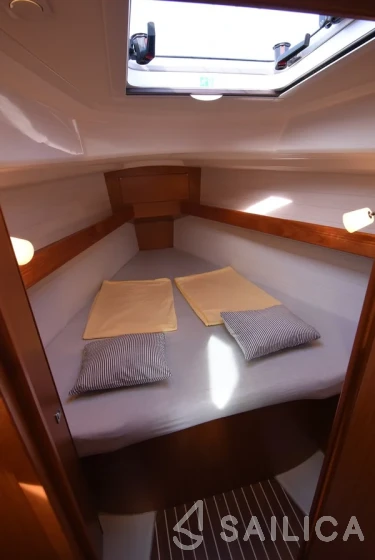 Bavaria 34 Cruiser - Yacht Charter Sailica