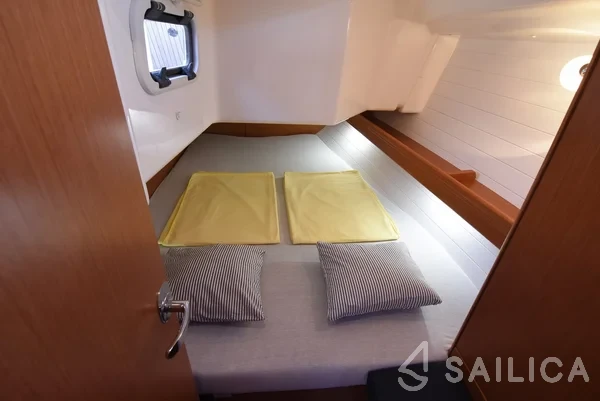 Bavaria 34 Cruiser - Yacht Charter Sailica
