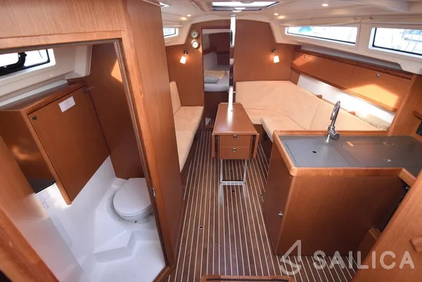 Bavaria 34 Cruiser - Yacht Charter Sailica