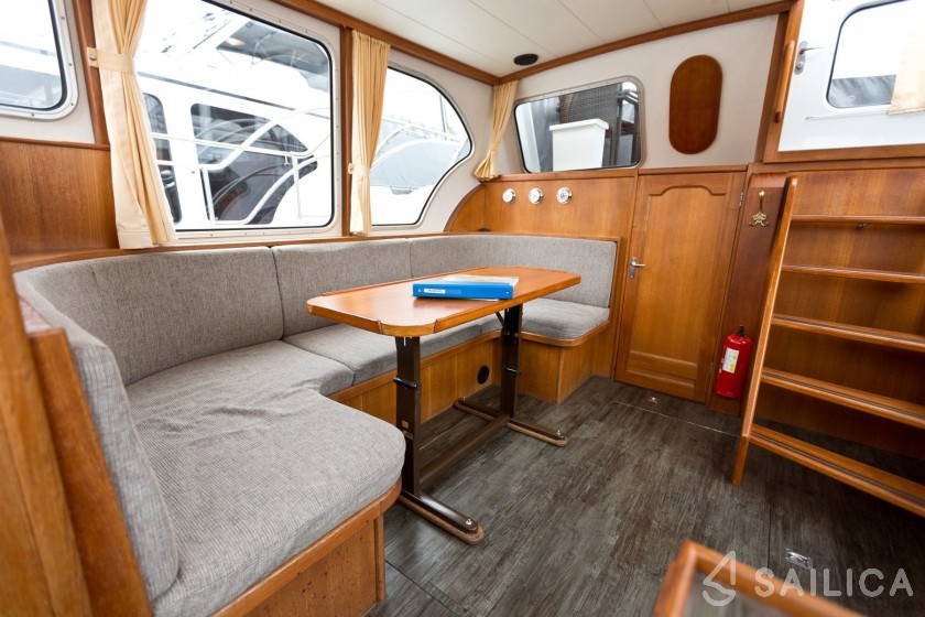 Pedro Skiron Typ 3 - Yacht Charter Sailica