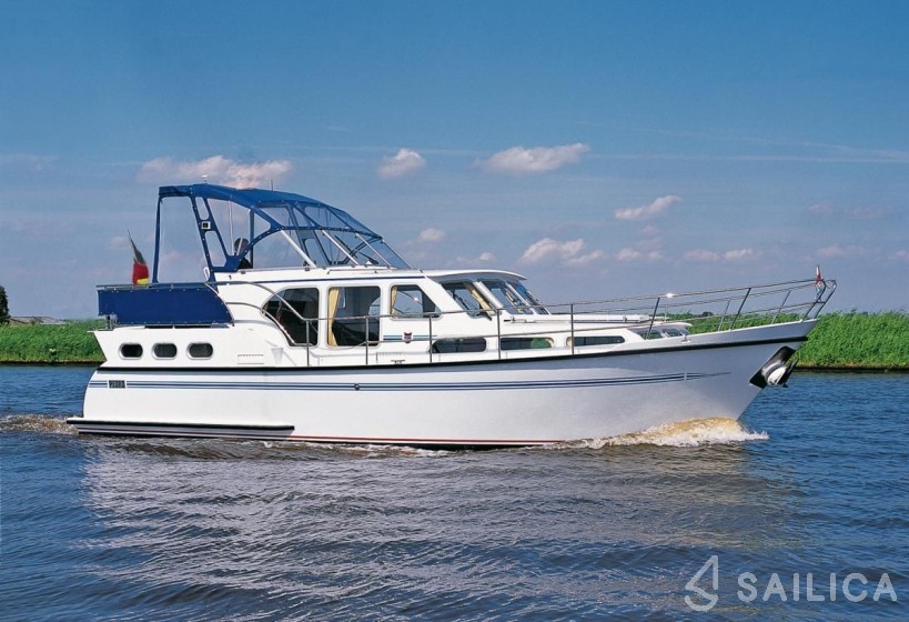 Pedro Skiron Typ 3 - Yacht Charter Sailica