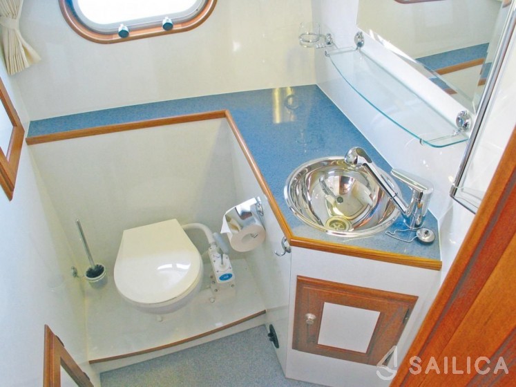 Pedro Solano 38 - Yacht Charter Sailica