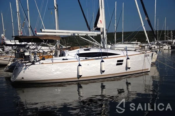 Elan 35 Impression - Yacht Charter Sailica