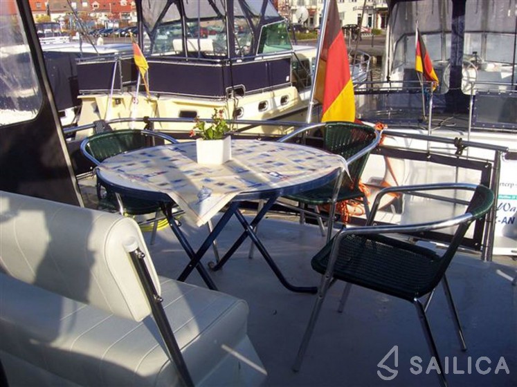 Pedro Solano 38 - Yacht Charter Sailica