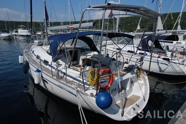 Bavaria 42 Cruiser - Yacht Charter Sailica