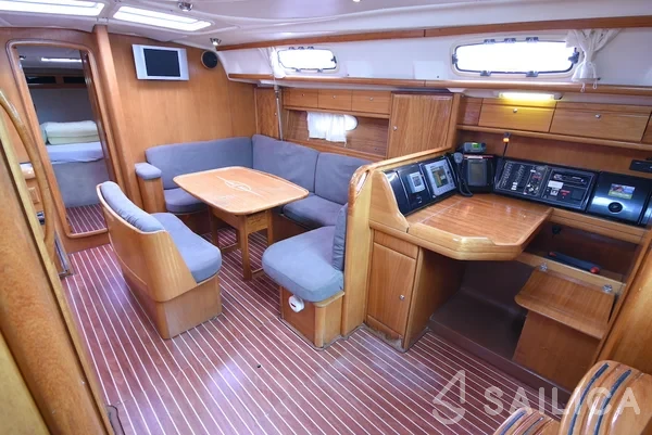 Bavaria 42 Cruiser - Yacht Charter Sailica