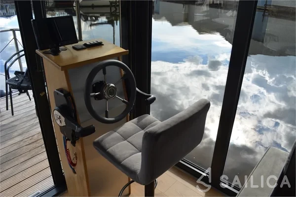 Campi 340 - Yacht Charter Sailica