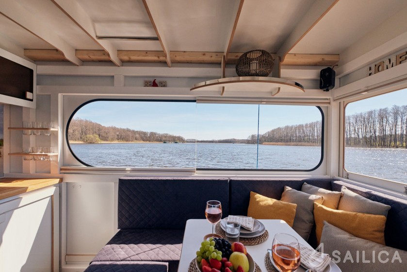 Rollyboot 8.2 - Yacht Charter Sailica