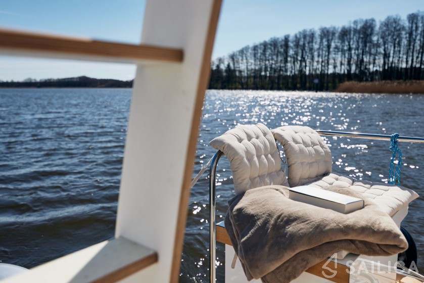 Rollyboot 8.2 - Yacht Charter Sailica