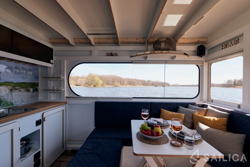 Rollyboot 8.2 - Yacht Charter Sailica
