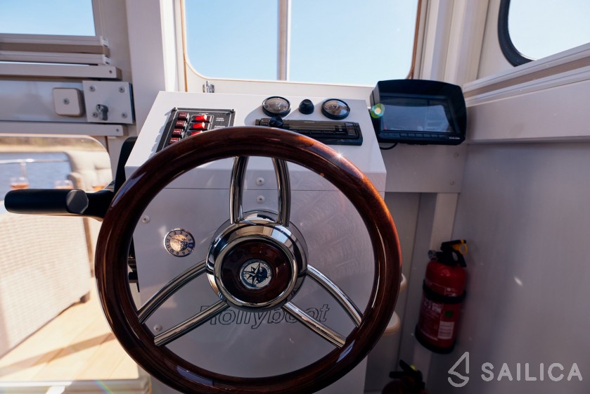 Rollyboot 8.2 - Yacht Charter Sailica