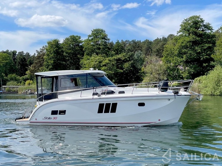 Stillo 30 - Yacht Charter Sailica