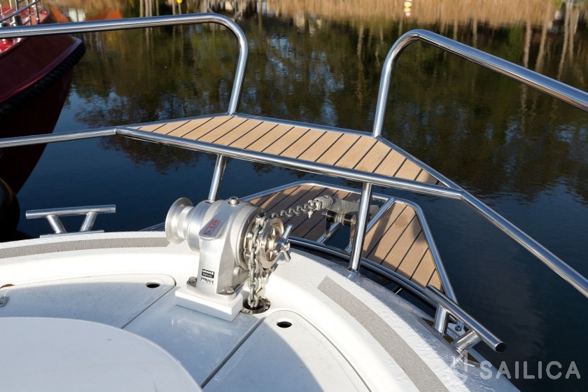 Stillo 30 - Yacht Charter Sailica