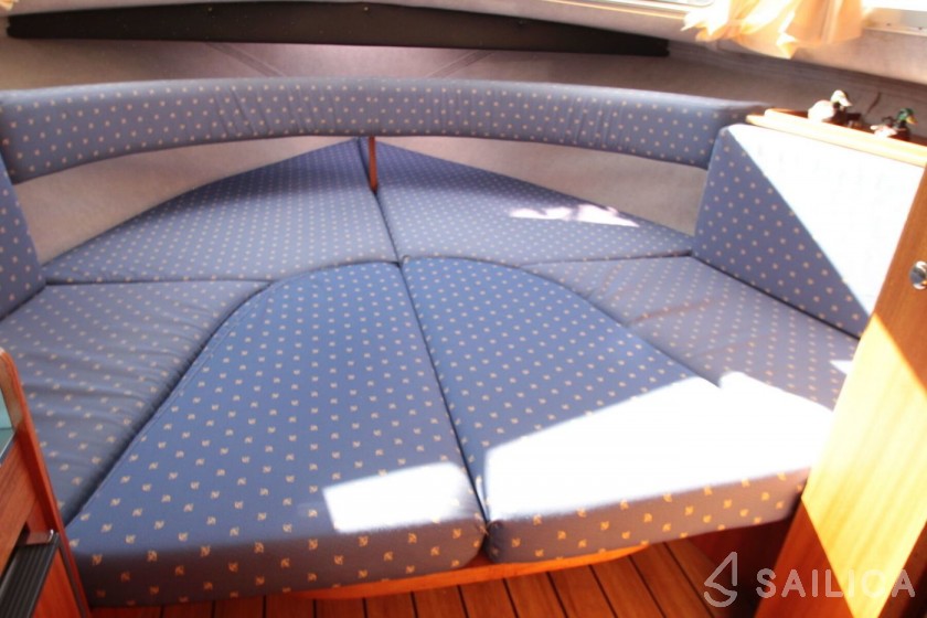 Succes Marco 860 AK - Yacht Charter Sailica