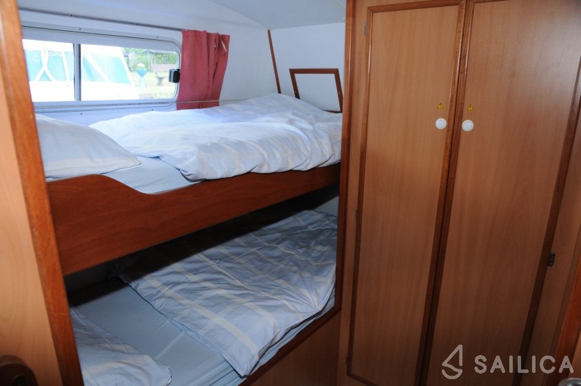 Tarpon 37 - Yacht Charter Sailica