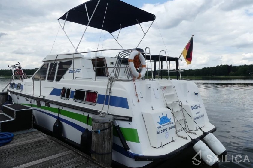 Tarpon 37 - Yacht Charter Sailica