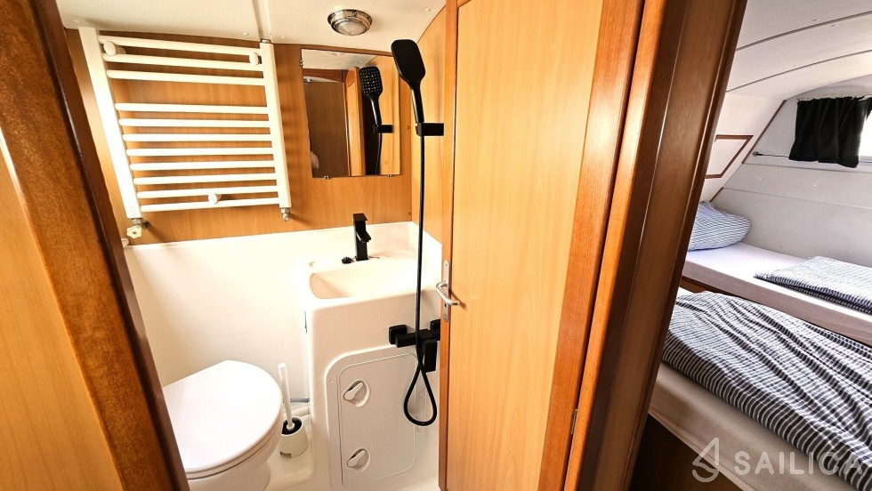 Tarpon 37 - Yacht Charter Sailica