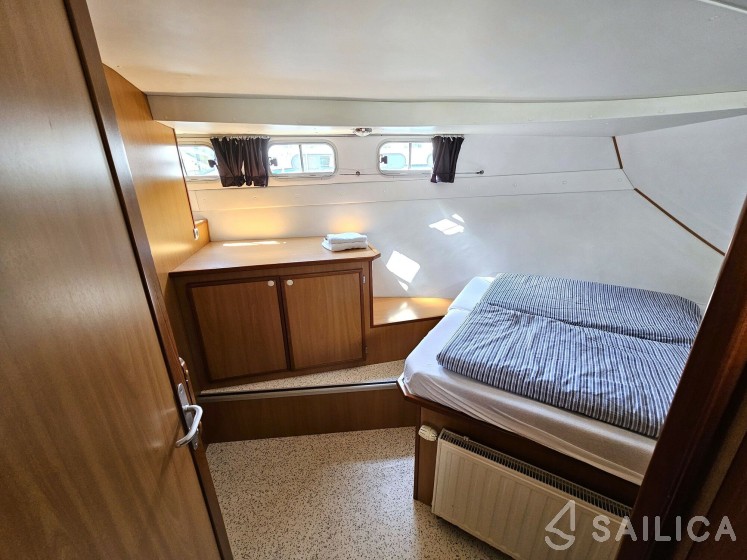 Tarpon 37 - Yacht Charter Sailica