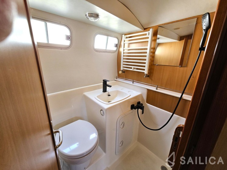 Tarpon 37 - Yacht Charter Sailica