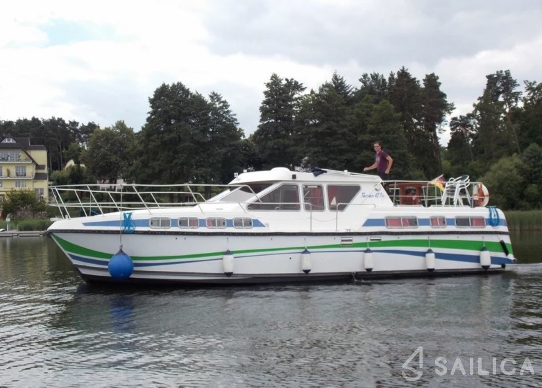 Tarpon 42 - Yacht Charter Sailica