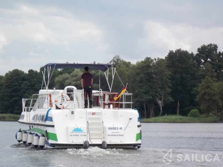 Tarpon 42 - Yacht Charter Sailica