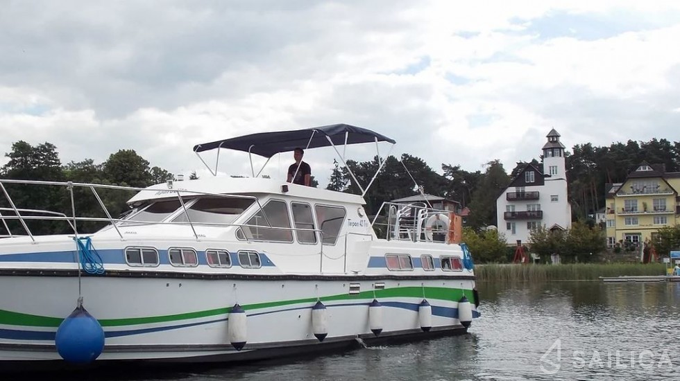 Tarpon 42 - Yacht Charter Sailica