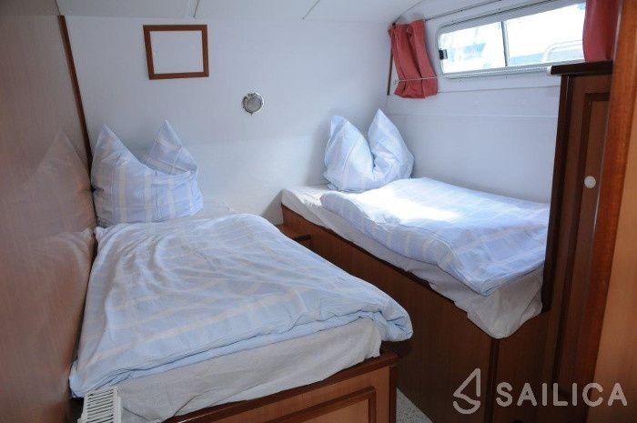 Tarpon 42 - Yacht Charter Sailica