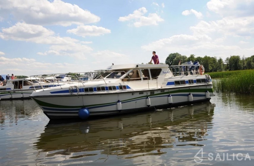 Tarpon 42 - Yacht Charter Sailica