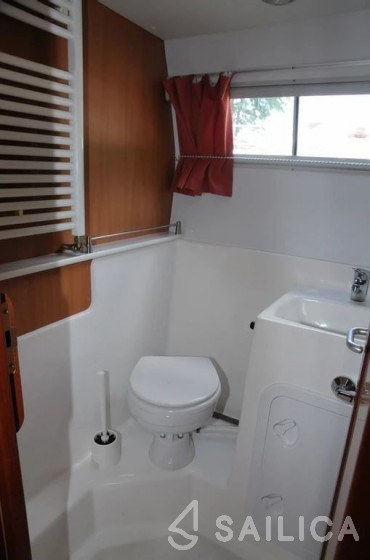 Tarpon 42 - Yacht Charter Sailica