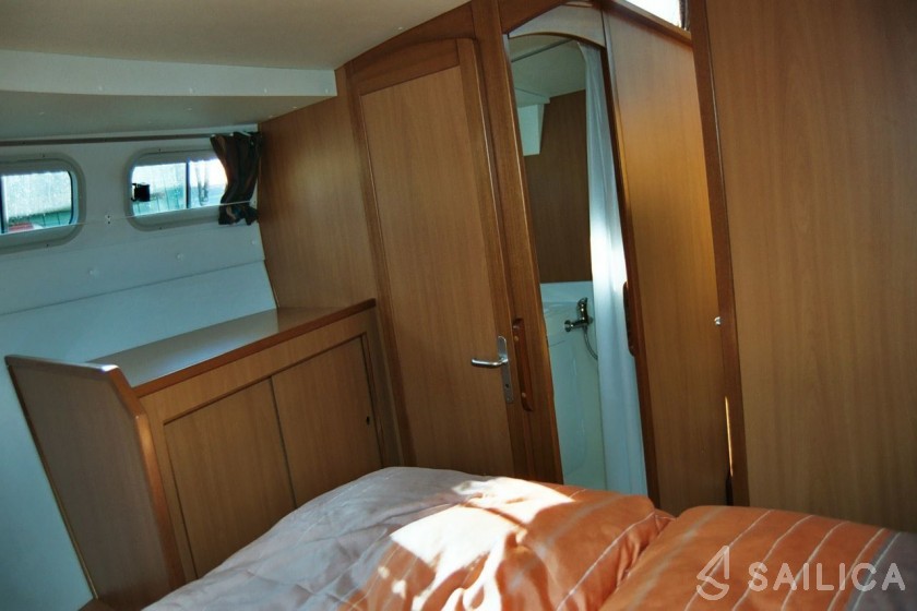 Tarpon 42 - Yacht Charter Sailica