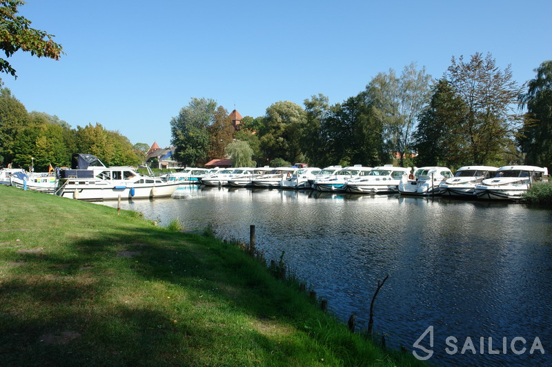 Tarpon 42 - Yacht Charter Sailica