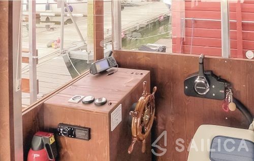 Tom Sawyer TS1000 - Yacht Charter Sailica
