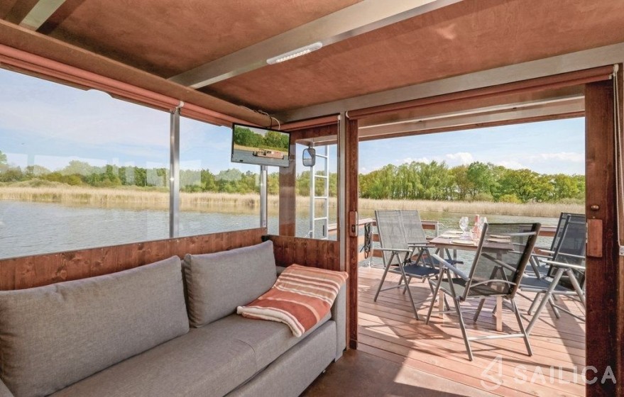 Tom Sawyer TS1000 - Yacht Charter Sailica