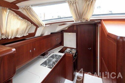 Vilm 41 CR - Yacht Charter Sailica