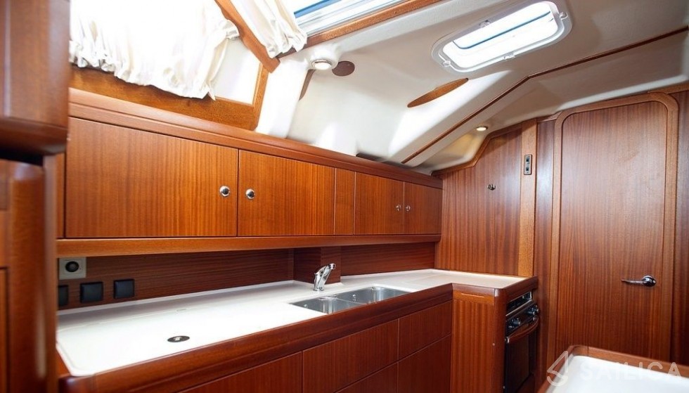 Vilm 41 CR - Yacht Charter Sailica