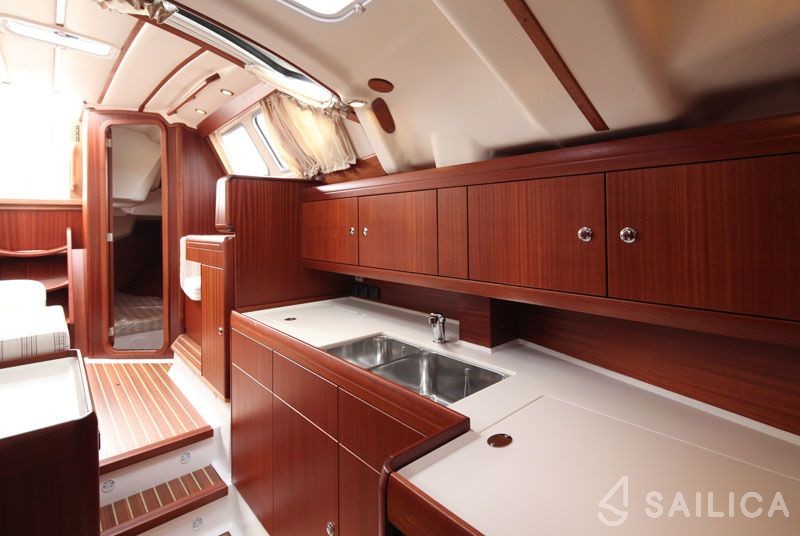 Vilm 41 CR - Yacht Charter Sailica