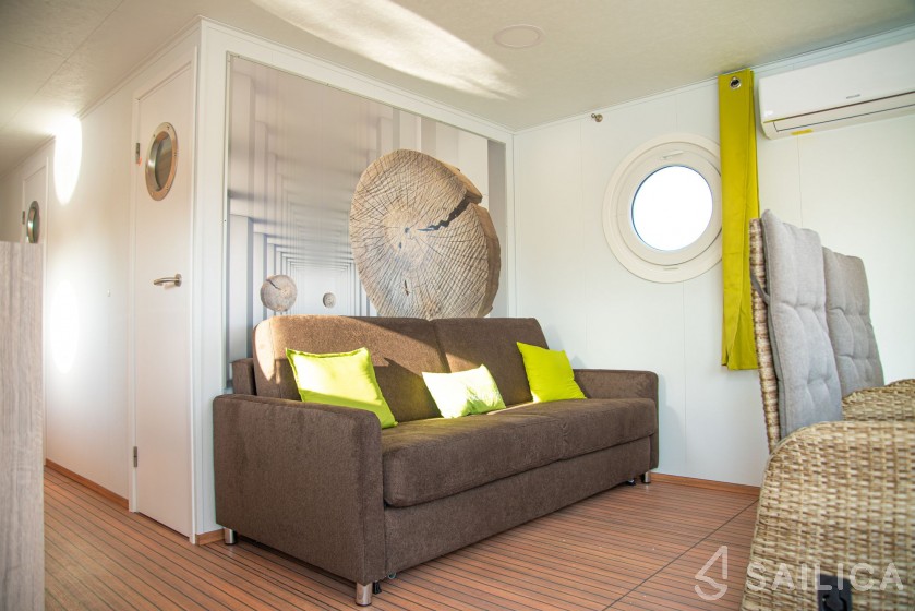 WOMA D13 - Yacht Charter Sailica