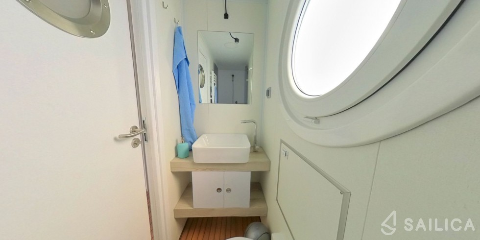 WOMA D13 - Yacht Charter Sailica