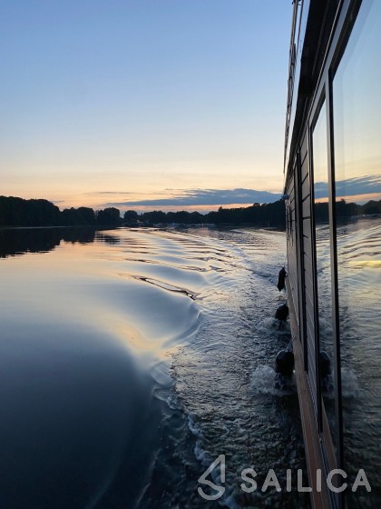 WOMA D13 - Yacht Charter Sailica
